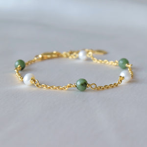 Closeup of Gold Jade and Pearl Bracelet